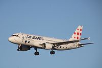 OO-SNH @ CPH - OO-SNH landing rw 22L - by Erik Oxtorp