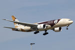 A6-DDE @ EHAM - at spl - by Ronald