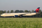 N410DZ @ EHAM - at spl - by Ronald