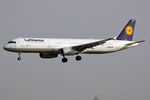 D-AIRE @ EDDL - at dus - by Ronald