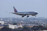 B-18772 @ KLAX - CAL 77LRF zx TPE-LAX - by Florida Metal