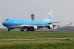 PH-BFV @ EHAM - at spl - by Ronald