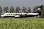 EI-DWO @ EHAM - at spl - by Ronald