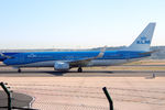PH-BXD @ LEMD - Taxiing - by micka2b