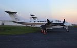 N10VZ @ KORL - King Air 300 zx - by Florida Metal