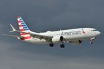 N331TK @ KMIA - American B738M on short final - by FerryPNL