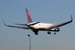 N199DN @ EHAM - at spl - by Ronald