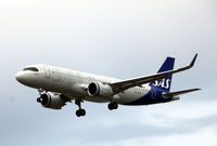 SE-RZY @ CPH - SE-RZY landing rw 22L - by Erik Oxtorp