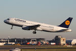 D-AIZN @ EHAM - at spl - by Ronald