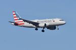N711UW @ KORD - A319 American Airlines AIRBUS INDUSTRIE A319-112 N711UW AAL1920 PHL-ORD - by Mark Kalfas