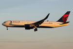 N1603 @ EBBR - at bru - by Ronald