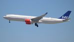 LN-RKU @ KLAX - SAS A333 zx CPH-LAX - by Florida Metal