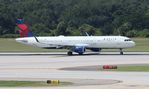 N108DN @ KTPA - DAL A321 zx TPA-DTW - by Florida Metal