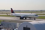 N112DN @ KATL - DAL A321 zx ATL-IAD - by Florida Metal
