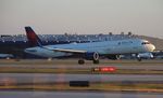 N112DN @ KATL - DAL A321 zx ATL-LGA - by Florida Metal