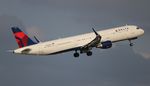N309DN @ KMCO - DAL A321 zx MCO-DTW - by Florida Metal