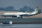 A6-AEH @ OMAA - Taxiing - by micka2b