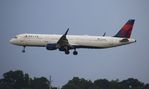 N324DX @ KATL - DAL A321 zx PBI-ATL - by Florida Metal
