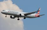 N423AN @ KTPA - AAL A321N zx PHX-TPA - by Florida Metal