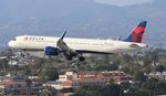 N520DE @ KLAX - DAL A321N zx KOA-LAX - by Florida Metal