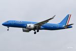 EI-HHM @ EBBR - Final approach for Rwy 25L at Brussels Airport. - by Jef Pets