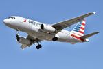N828AW @ KORD - A319 American Airlines AIRBUS INDUSTRIE A319-112 N828AW AAL9798 PHL-ORD - by Mark Kalfas
