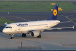 D-AILM @ EDDL - at dus - by Ronald