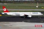 TC-JRC @ EDDL - at dus - by Ronald