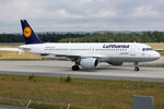 D-AIZD @ EDDF - at fra - by Ronald