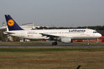 D-AIZE @ EDDF - at fra - by Ronald