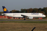 D-AIZI @ EDDF - at fra - by Ronald