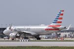 N9022G @ KORD - A319 American Airlines Airbus A319-112 N9022G AAL1936 arriving from PIT at ORD - by Mark Kalfas