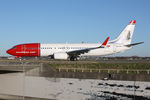 EI-FVW @ EHAM - at spl - by Ronald