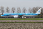 PH-NXO @ EHAM - at spl - by Ronald