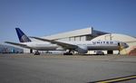 N2138U @ KSFO - SFO 2024. - by Clayton Eddy