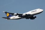 D-ABTH @ EDDF - at fra - by Ronald