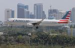 N164NN @ KFLL - AAL A321 zx DFW-FLL - by Florida Metal