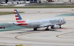 N164NN @ KFLL - AAL A321 zx FLL-DFW - by Florida Metal