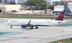 N319DN @ KFLL - DAL A321 zx FLL-LGA - by Florida Metal