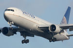 N644UA @ EHAM - at eham - by Ronald