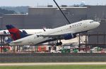 N301NB @ KATL - DAL A319 zx ATL-IAD - by Florida Metal