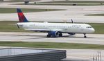 N370DN @ KFLL - DAL A321 zx FLL-DTW - by Florida Metal