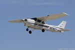 N51827 @ KOSH - Cessna 172R Skyhawk  C/N 17281108, N51827
