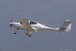 N695DS @ KOSH - Diamond DA-40 Diamond Star  C/N 40.865, N695DS