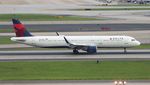 N323DN @ KATL - DAL A321 zx LGA-ATL - by Florida Metal
