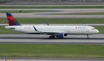 N328DN @ KATL - DAL A321 zx DFW-ATL - by Florida Metal