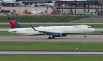 N330DX @ KATL - DAL A321 zx ATL-SLC - by Florida Metal