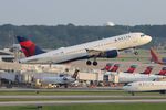 N359NW @ KATL - DAL A320 zx ATL-COS - by Florida Metal