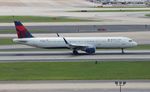 N363DN @ KATL - DAL A321 zx BUF-ATL - by Florida Metal