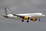 EC-LVU @ LEBL - at bcn - by Ronald